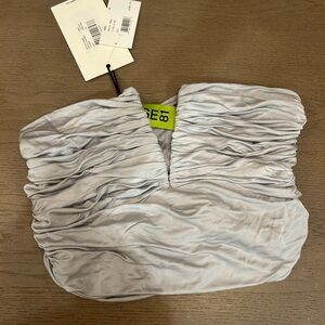 GAUGE81 sesis strapless ruched jersey silver top